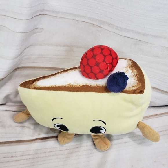 Funko Gamer Desserts Jiggly Cheesecake Plush Stuffed Toy Fruit Top 8 Inch 2022 - Picture 2 of 9